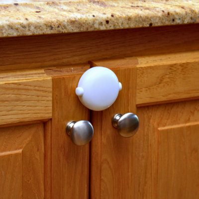 Qdos Adhesive Double Door Lock White - 3 Pack