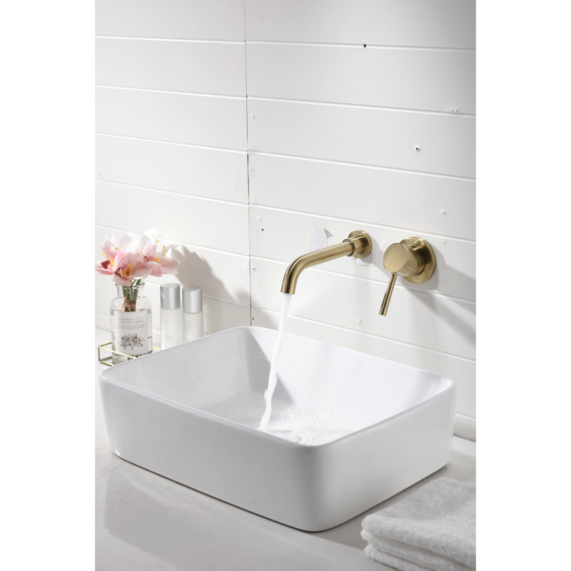 Robinet de lavabo mural en nickel brossé avec bonde escamotable, poignée simple pour un contrôle pratique du débit d'eau, aérateur lisse, gestion efficace de la salle de bain en acier inoxydable rouille, conception d'éclaboussures,