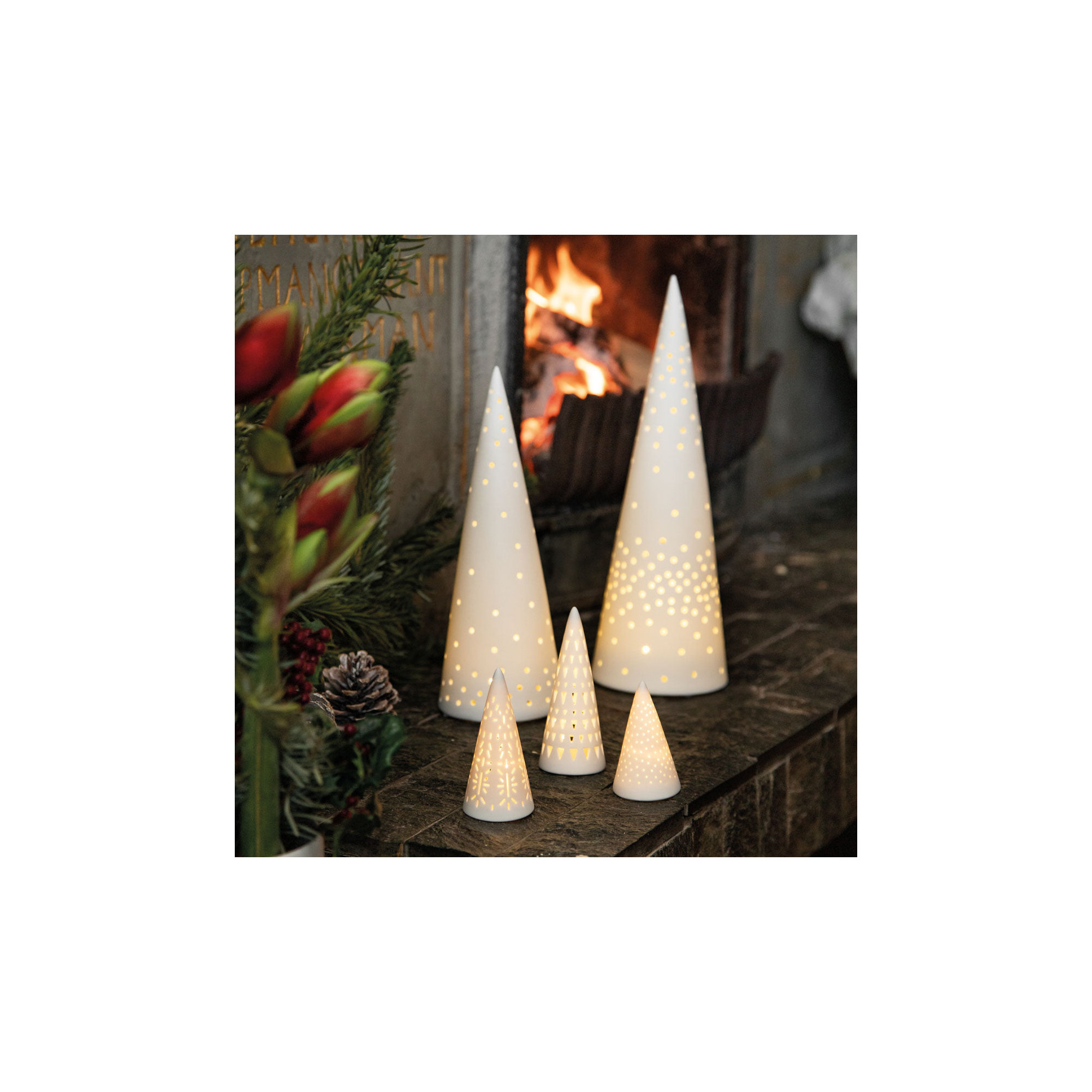 Village House Porcelain Village Mini Fir Tree Set - LED