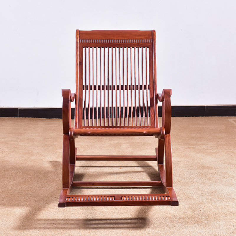 Chaise berçante en bois massif saine