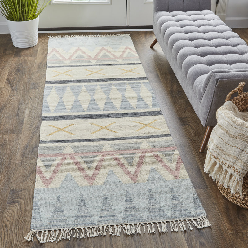Geometric Indoor Rug, Runner 2'6" x 8'