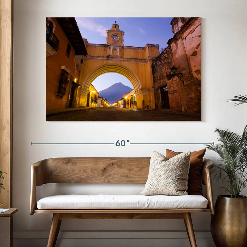 Kavia Archway dans la rue Antigua, H 34 po x l 51 po