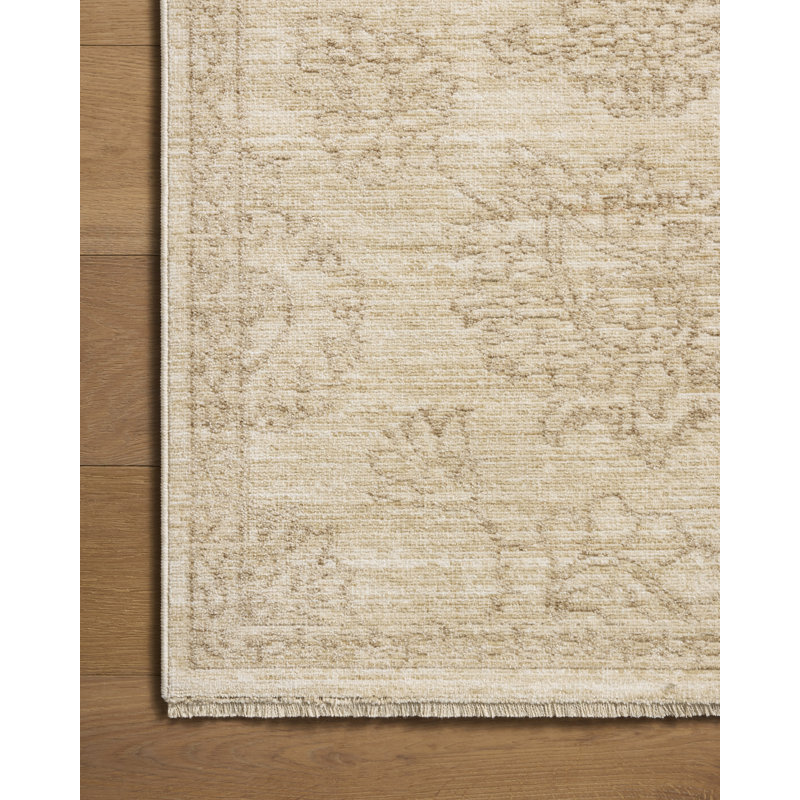 Chris aime Julia X Loloi. Tapis Miriam, Ivory / Neutral, 3 pi 6 po x 5 pi 6 po