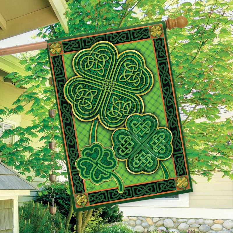 Drapeau de la maison Celtique Shamrocks Dobrina, Vert / Jaune