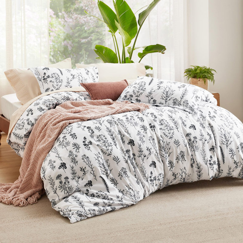 Best Seller Bedsure Comforter Set Reversible Cute Floral Bedding, 89GSM, Bright White, Full