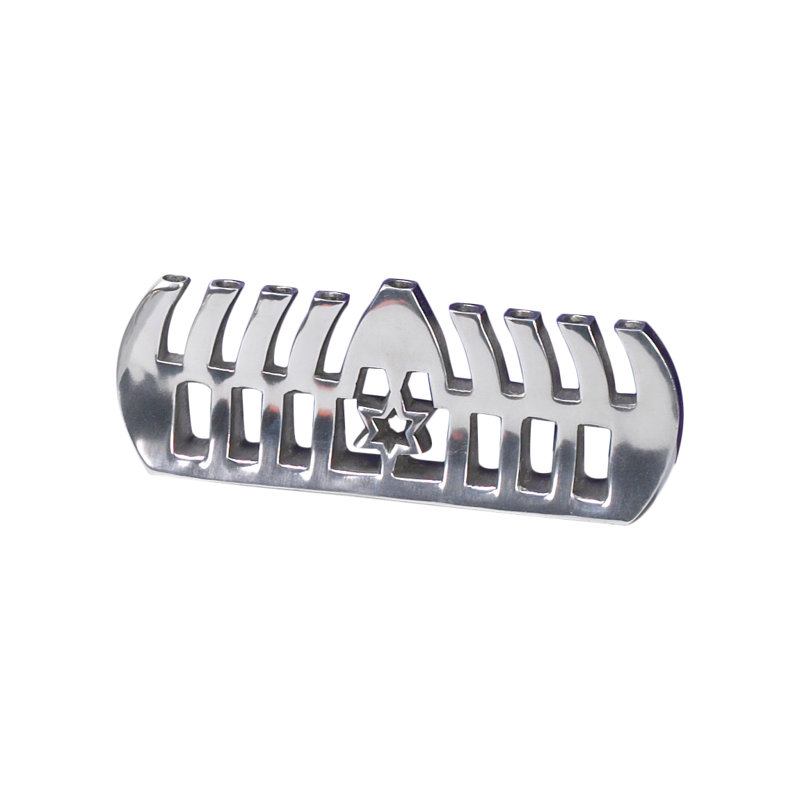 Menora en aluminium contemporain