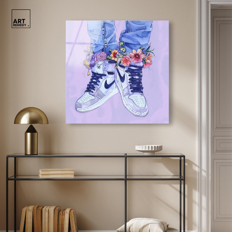Art mural acrylique lilas fleuri Sneaker Sneaker par Art Remedy, prêt à être accroché, H 30 po x l 30 po