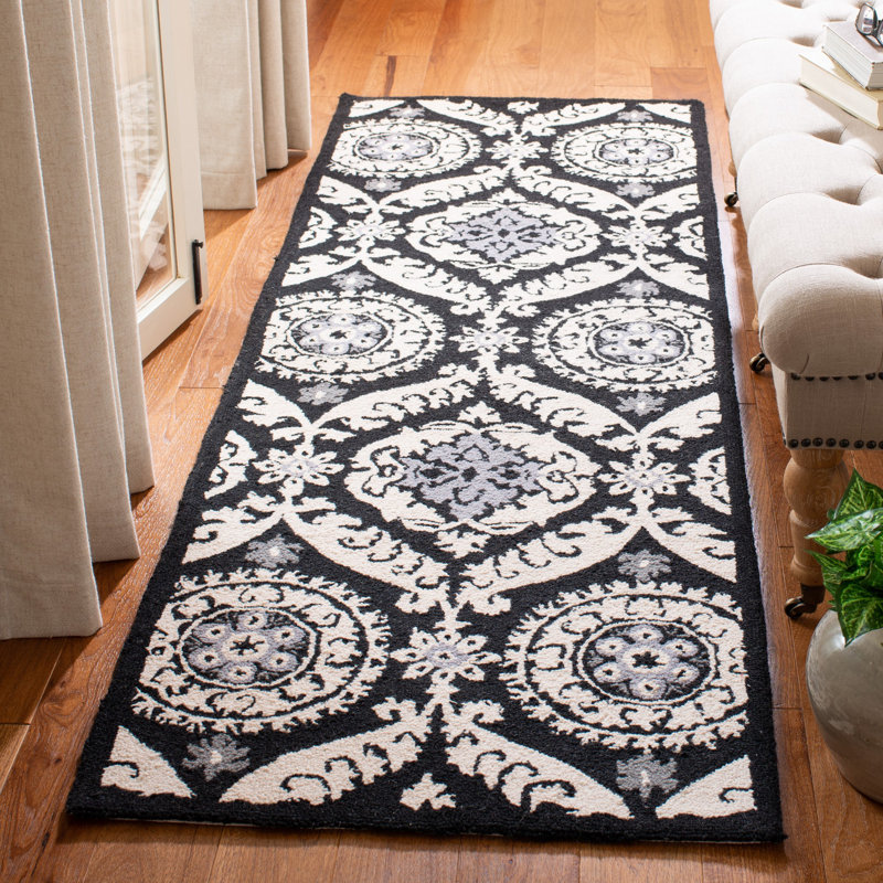 Holmsten Hand Hooked Wool Pile Floral Rug