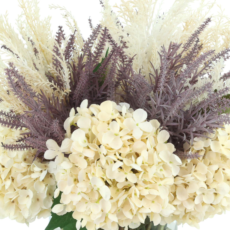 Arrangement d'automne hydrangées, pampas et astilbes