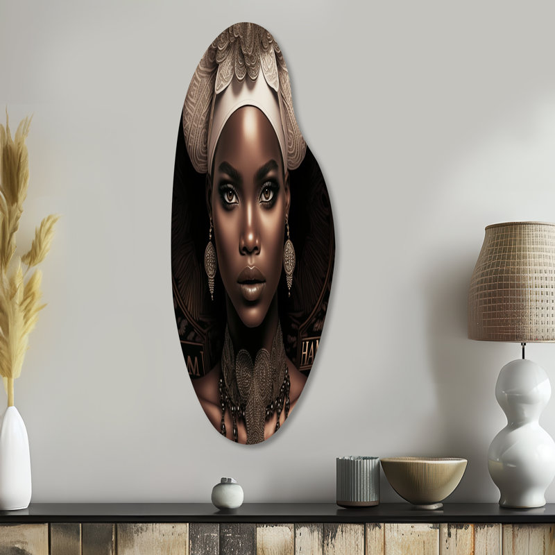 «Classy Portrait of Elegant African Lady», art mural asymétrique, H 38 po x l 15 po