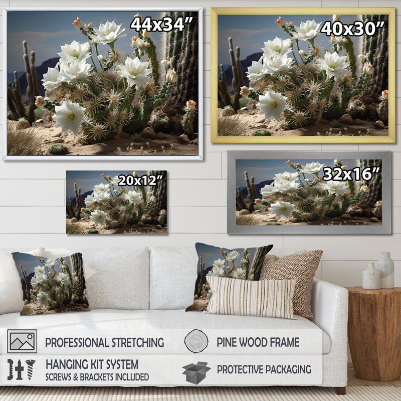 «Malaina White Green Cactus Desert Blooms - Cactus», reproduction sur toile, H 34 po x l 44 po x P 1,5 po, Toile tendue