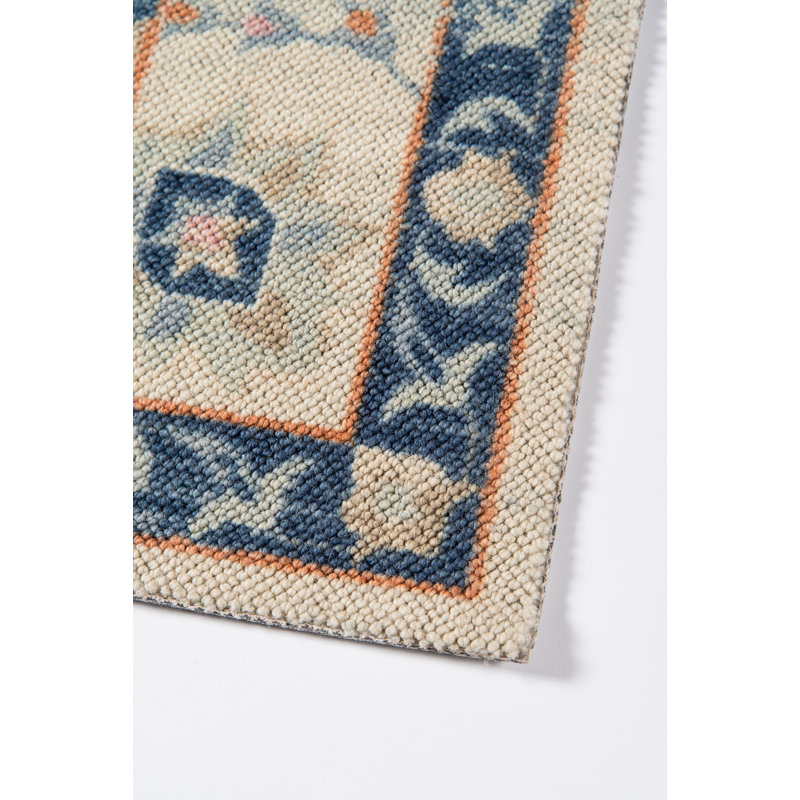 Tapis bleu marine Guerin Momeni Anatolia, Rectangle 3 pi 3 po x 5 pi