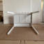 Meuble-lavabo blanc 35,43 po avec tiroir - table de maquillage moderne avec façade festonnée et poignée dorée