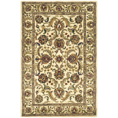 Tapis oriental en laine touffeté à la main