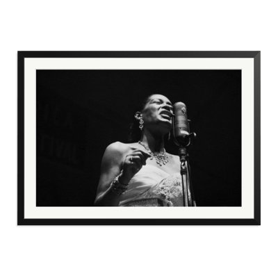 Billie Singing