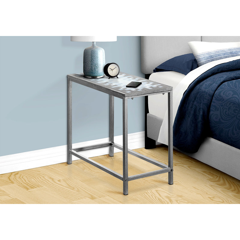 Table d'appoint polyvalente avec une construction durable et un attrait élégant pour n'importe quelle pièce