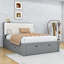 Grand lit plateforme en bois avec tête de lit et rangement pour chaussures-492297118