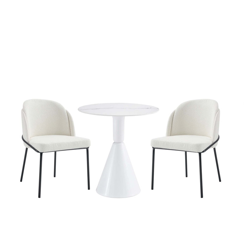 Deux chaises et une table