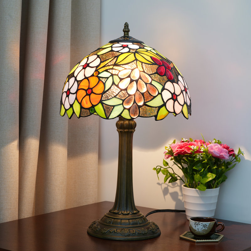 Lampe de table 19 po H Tiffany