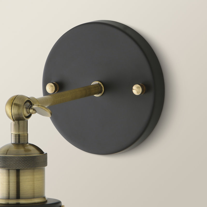 Lila Armed Sconce, Yes