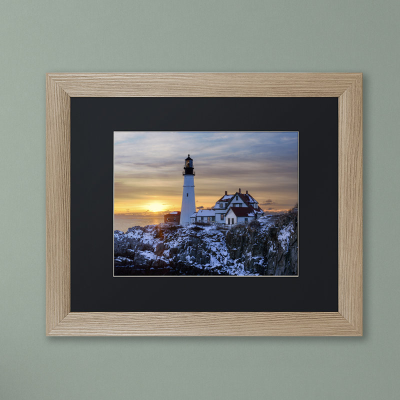 «Maine Classic» par Cliffton, reproduction de photo encadrée, H 11 po x l 14 po x P 0,5 po, Noir, Toile avec cadre argenté