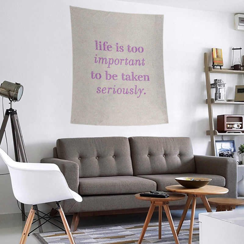 Tapisserie de levity et citation en polyester, H 27,5 po x l 37,5 po, Blanc / violet