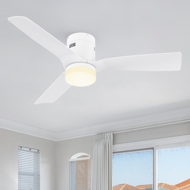 Ventilateur de plafond encastré Striver Smart avec télécommande et ensemble d'éclairage inclus, 48 po de largeur, Blanc