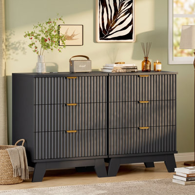 Ensemble de 2 pièces avec table de chevet cannelée à 3 tiroirs avec ports de charge USB, ensemble de table de chevet moderne de style Mid-Century pour la chambre à coucher, tables de bout avec rangement en chêne naturel