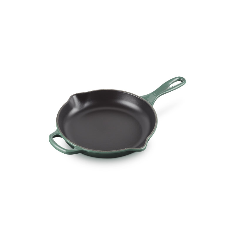 Le Creuset Enameled Cast Iron Skillet, Artichaut, 9"