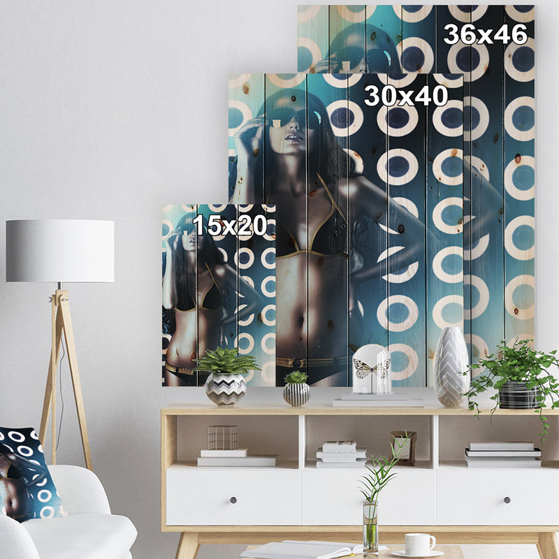 «Hot Woman in Sunasses Digital», impression, H 40 po x l 30 po x P 1,5 po, Bois