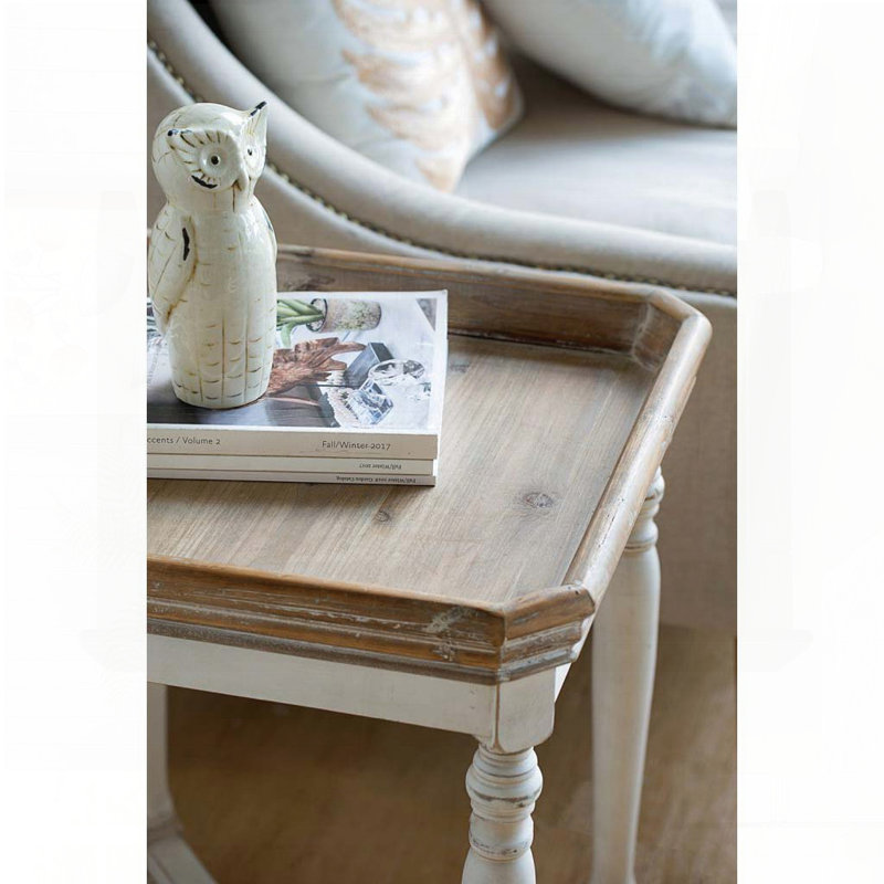 Table d'appoint carrée Alcott avec base blanche vieillie et plateau en bois naturel