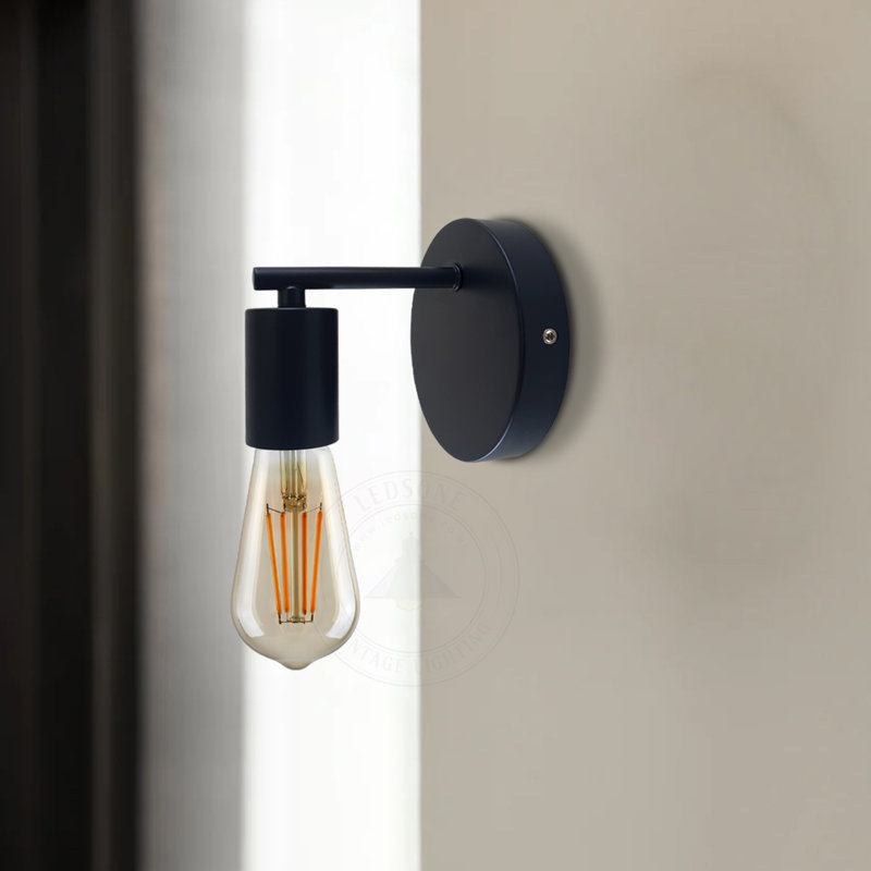 Moberly Armed Sconce, Black