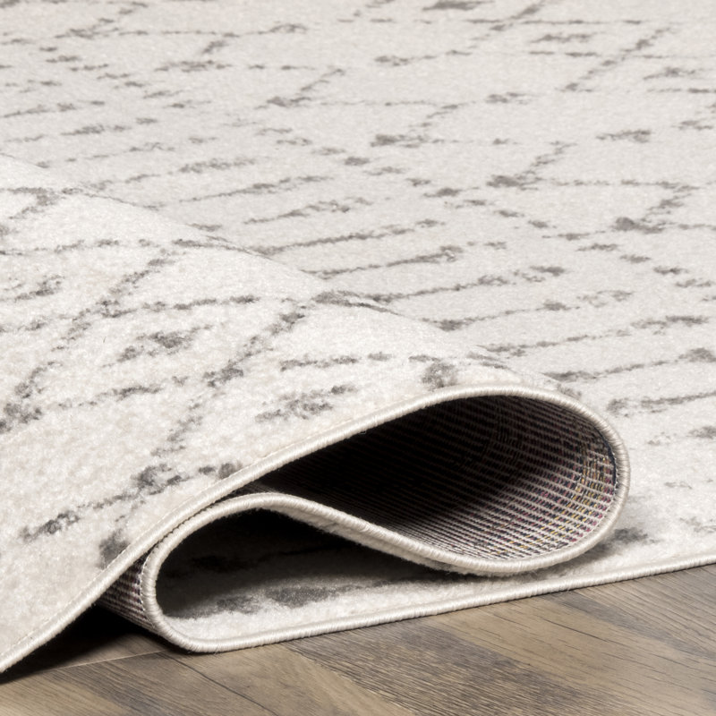 Tapis marocain à motif géométrique gris / blanc cassé Giannini, Ovale 5 pi x 8 pi