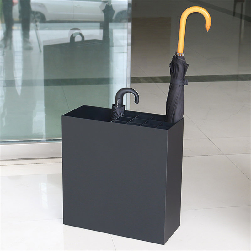 Porte-parapluies, Noir