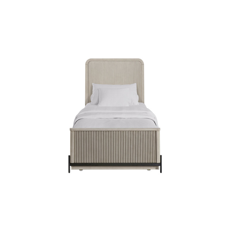 Lit fonctionnel avec lit gigogne, idéal pour les chambres d'amis et les petits espaces, offrant des solutions de couchage polyvalentes et des espaces de repos confortables.