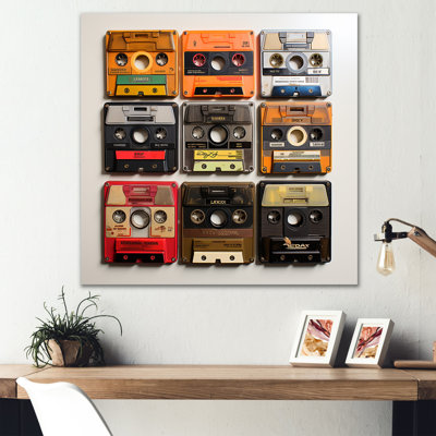 «Vintage Cassette Collages II - Cassette Tapes», art mural en métal