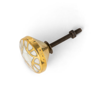 Bouton en nacre et laiton