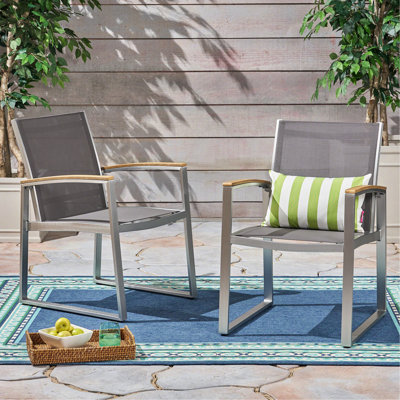 Chaise d'extérieur grise - aluminium, profondeur 22,25 po, largeur 25,03 po, hauteur 33,32 po, poids 10,57 lb. Élégante salle à manger avec siège et dossier en filet, structure en aluminium rouille, style Mid-Century gris, 10,57 lb. Élégant