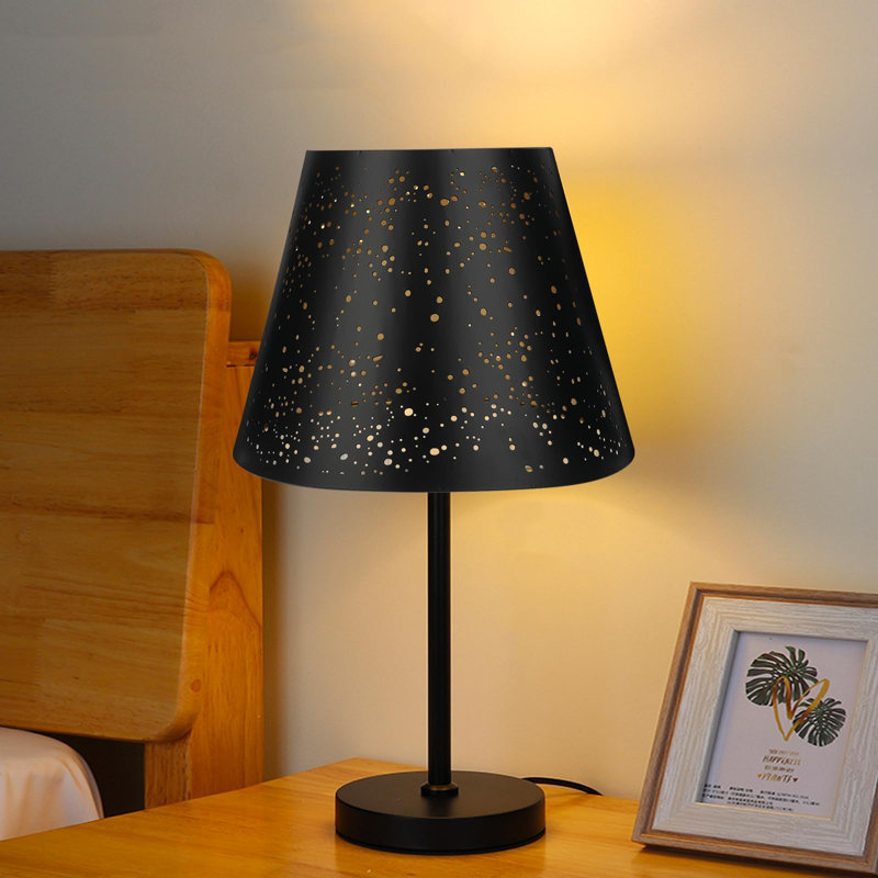 Petit abat-jour, abat-jour en métal gravé pour lampe de table et lampe sur pied, 6 x 10 x 7,5 po, araignée