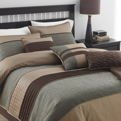 Lexia Comforter Set