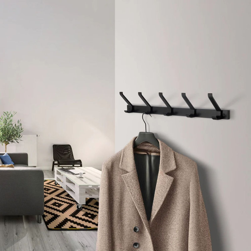 Wallmounted multi hook rack