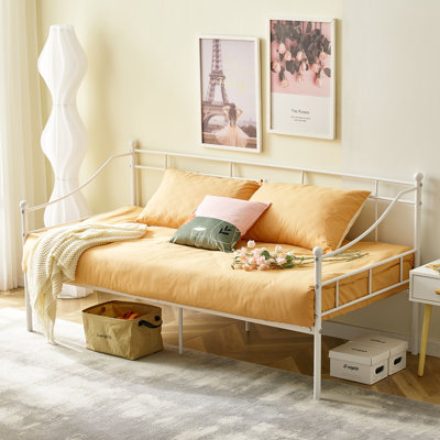 Tuna Modern Daybed Frame