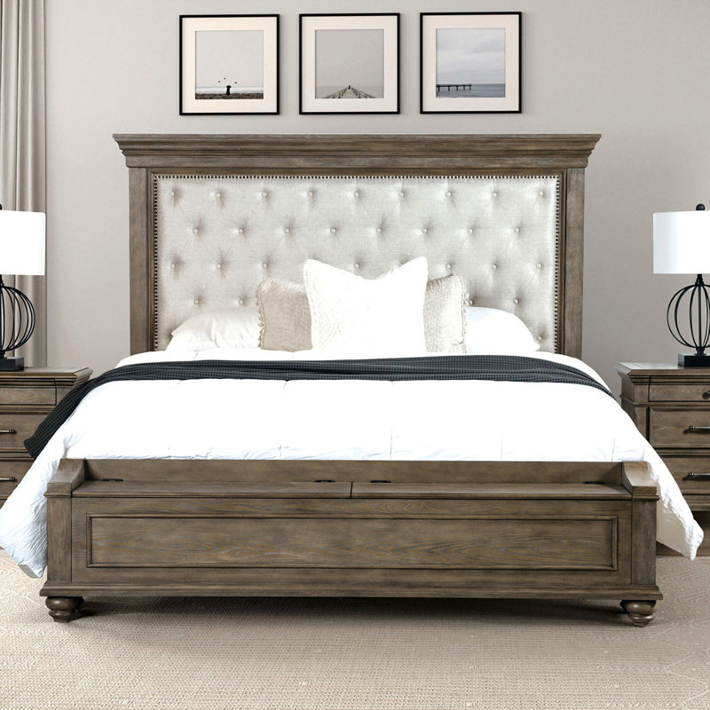 Baillons Tufted Storage Bed, King