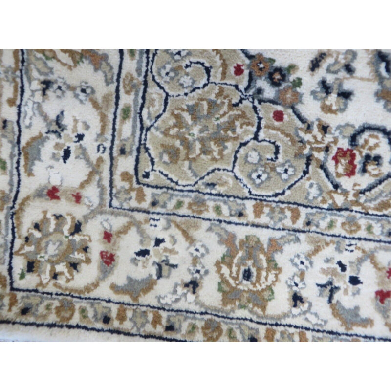 Tapis rectangulaire unique de 2 pi 7 po x 8 pi 5 po Kuno