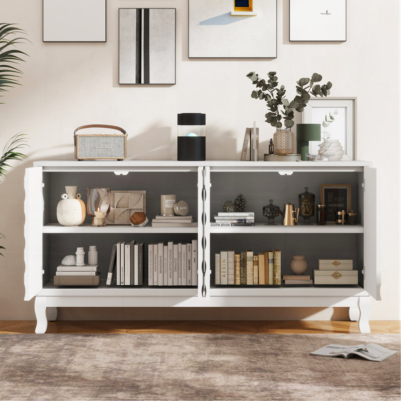 Élégant buffet doté de portes à motif ondulé sophistiquées avec un design à rainures arquées dans un agencement élégant à quatre portes, réglable, adapté pour le bureau, le vestibule et le salon (blanc)