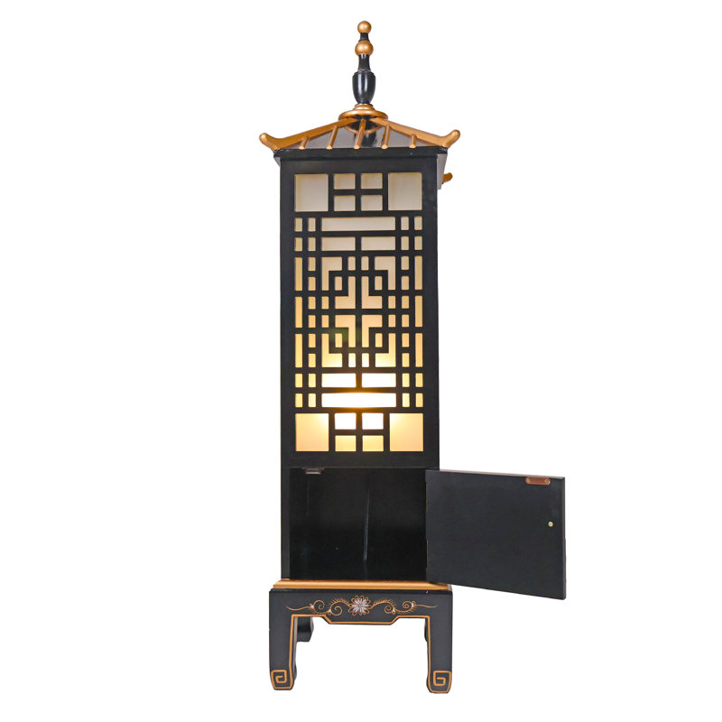 Lampe de pagode en bois laquée de 48 po de hauteur peinte à la main avec paysage asiatique et grille de treillis sculptée