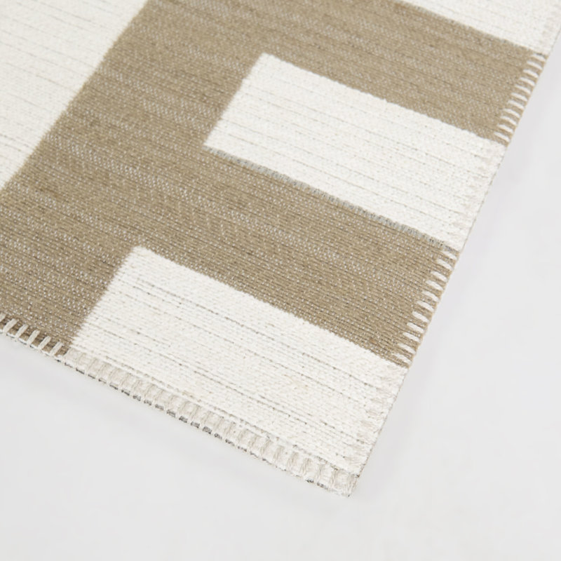 Tapis brun clair Constantia, Rectangle 5 pi 3 po x 6 pi 11,9 po