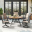 Table de salle à manger d'extérieur ronde durable avec texture grain de bois et trou pour parasol-132917121