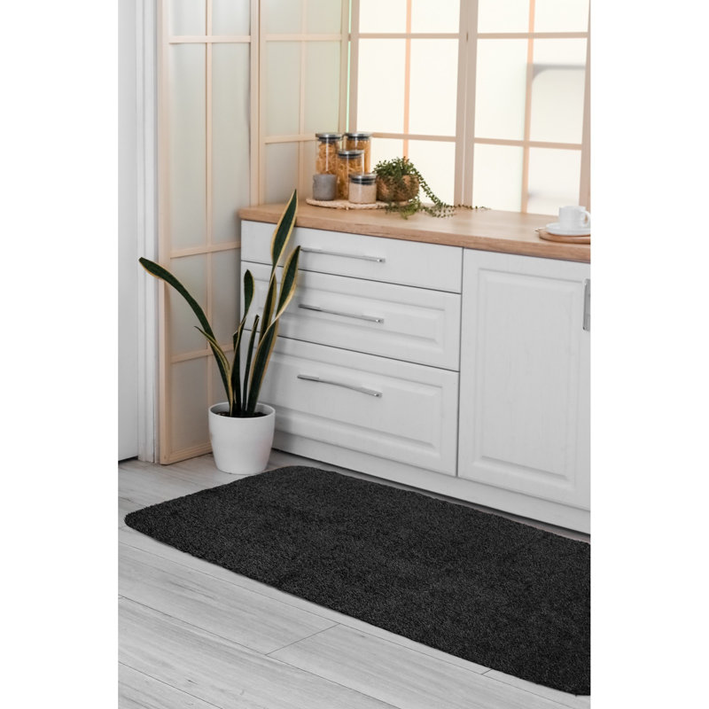 Stoios Solid Colour Machine Tufted Area Rug, Rectangle 66 x 120 cm