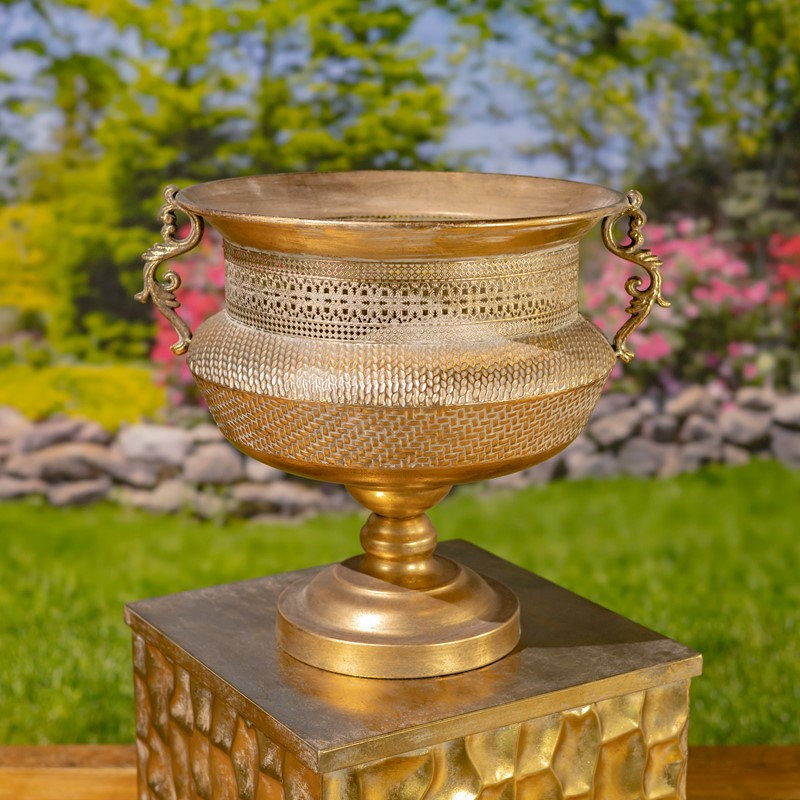 Juventas Frosted Gold Metal Urns (Set of 2), Gold